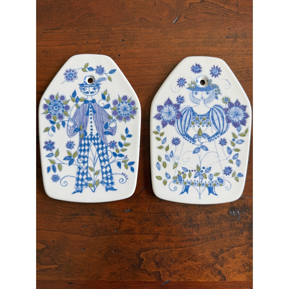 Figgjo Flint Norway Lotte Turi Design Wall Plaques Pair Ceramic Trivet Vintage